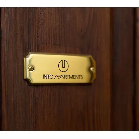 Apartment Into - Regina 1